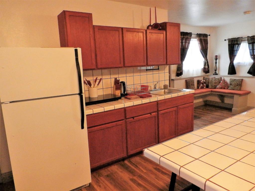New Charming 2 Bedrooms Unit Close To Everything Окгерст Екстер'єр фото
